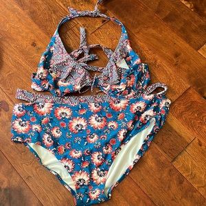 Blue based floral print high waisted bikini(perfect for pear shapes!)